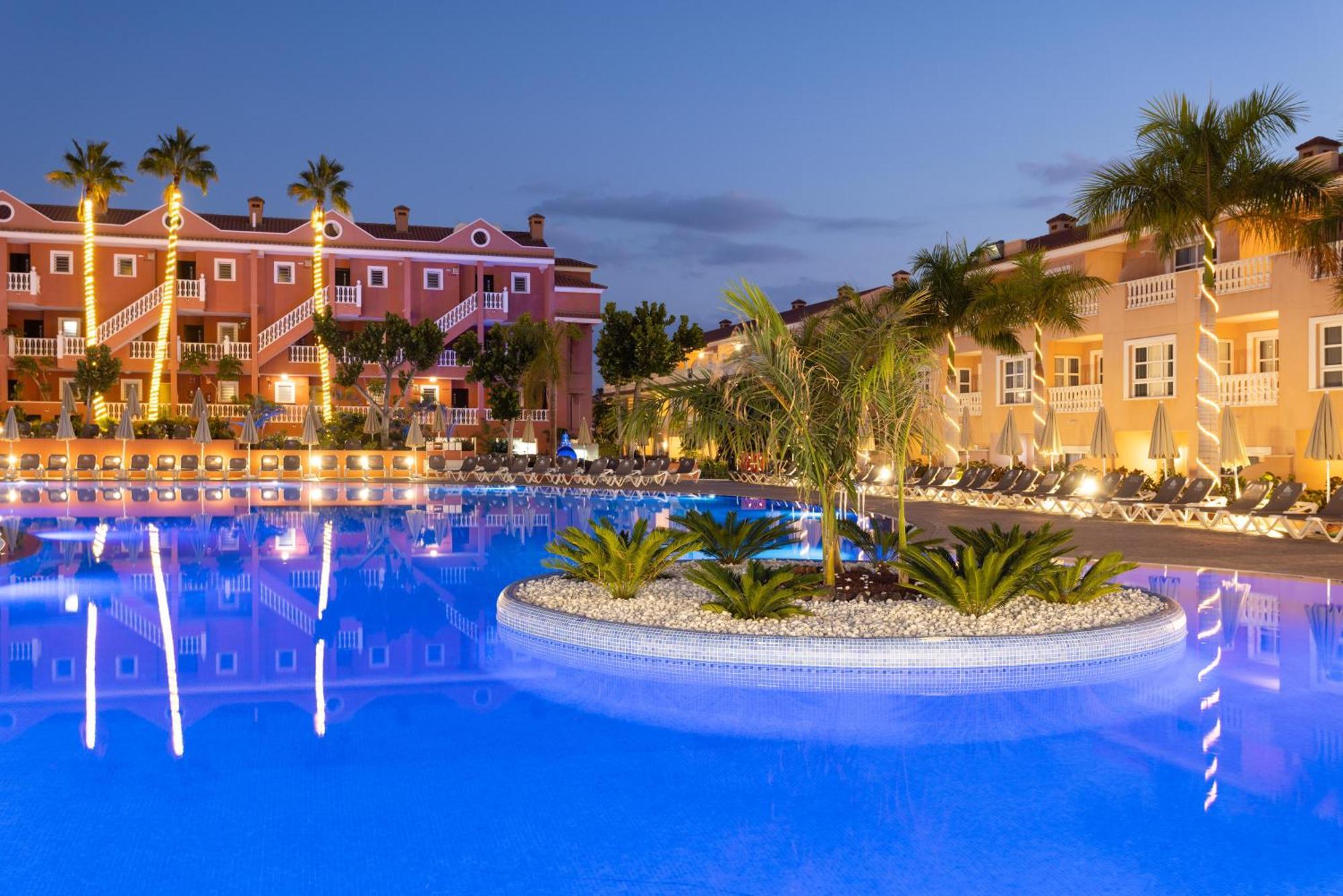 Hotel El Duque Costa Adeje  Exterior photo